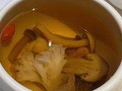 -悦融琥珀·京鲁菜·海味珍品(西单店)