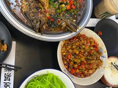 招牌臭鳜鱼-潇湘阁(三里屯SOHO店)