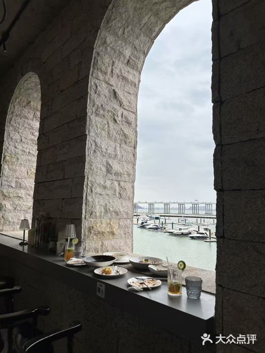 22ºN BISTRO西餐&酒馆(石奥商业街店)图片