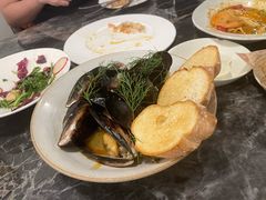 -LESCEDARS Brasserie Bistro香柏树