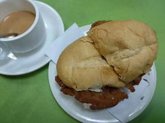 猪扒包-胜利茶餐室