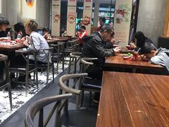 大堂-牛吃草牛肉面(翠柏路店)