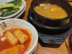 -喇喇排骨火锅·传统韩式脊骨汤(望京西园总店)