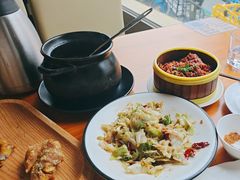 -莲餐厅·湖北菜·藕汤是头牌(愚园路店)