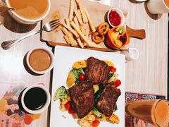 -必胜客(东大桥店)