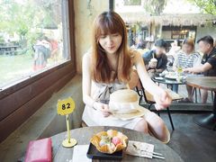 -莓园冰淇淋店