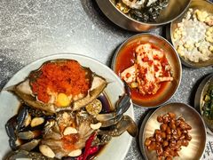 -草家酱蟹炭火烤肉店(珲春南路二店)