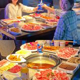 南昌首家边吃火锅边蹦迪季季红！宇宙迪斯科风新主题