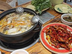 -菌之家·专业纯野生菌火锅·特色炒菌