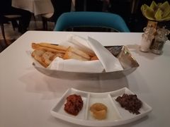 -卡佩罗意大利餐厅及酒吧Al Cappello Trattoria
