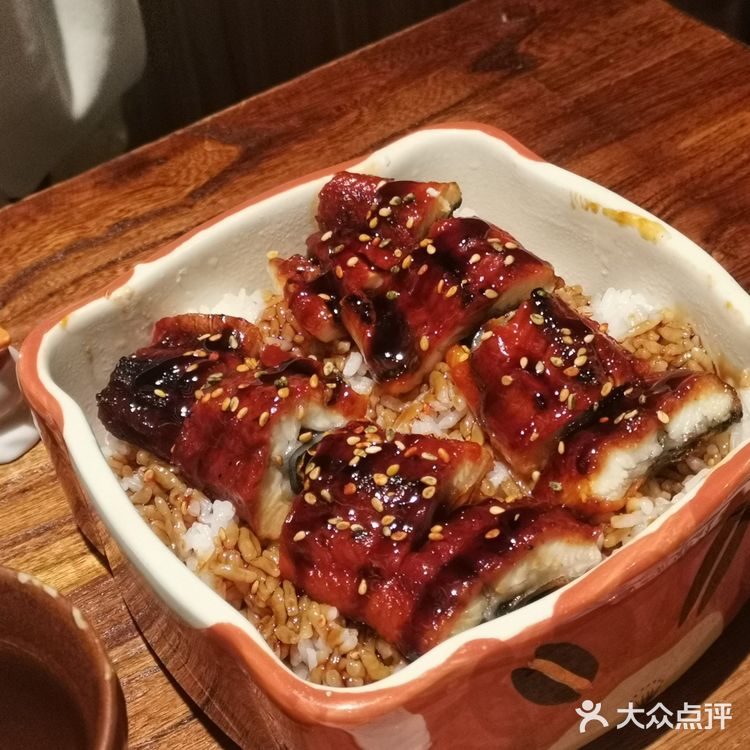 环境优美！服务周到！味道美味！鸟幸烧鸟居酒屋