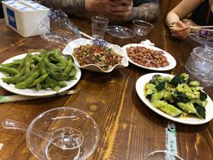 -老东镇啤酒屋海鲜加工·蒸汽海鲜·海鲜烧烤(台东店)