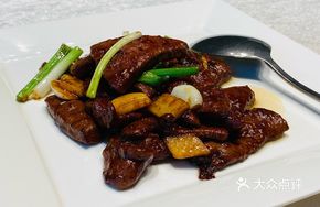 Stir-fried Pork Liver with Ginger and Scallion