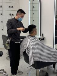 -侨治发型