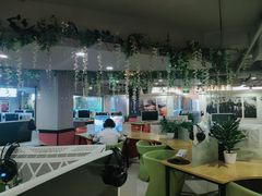 -网鱼网咖(上海静安寺店)