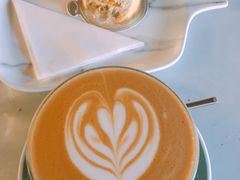 -UNI UNI(环亚凯瑟琳店)