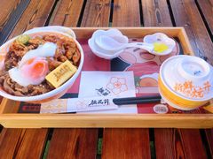 王者双拼丼-桃花丼烧肉饭(凯丹商场店)