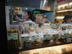 面包甜点陈列柜-泸溪河桃酥(秦淮夫子庙一店)