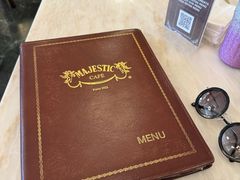 -Majestic Café