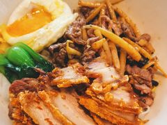 脆皮猪五花-漆黑觉米粉(三里屯店)