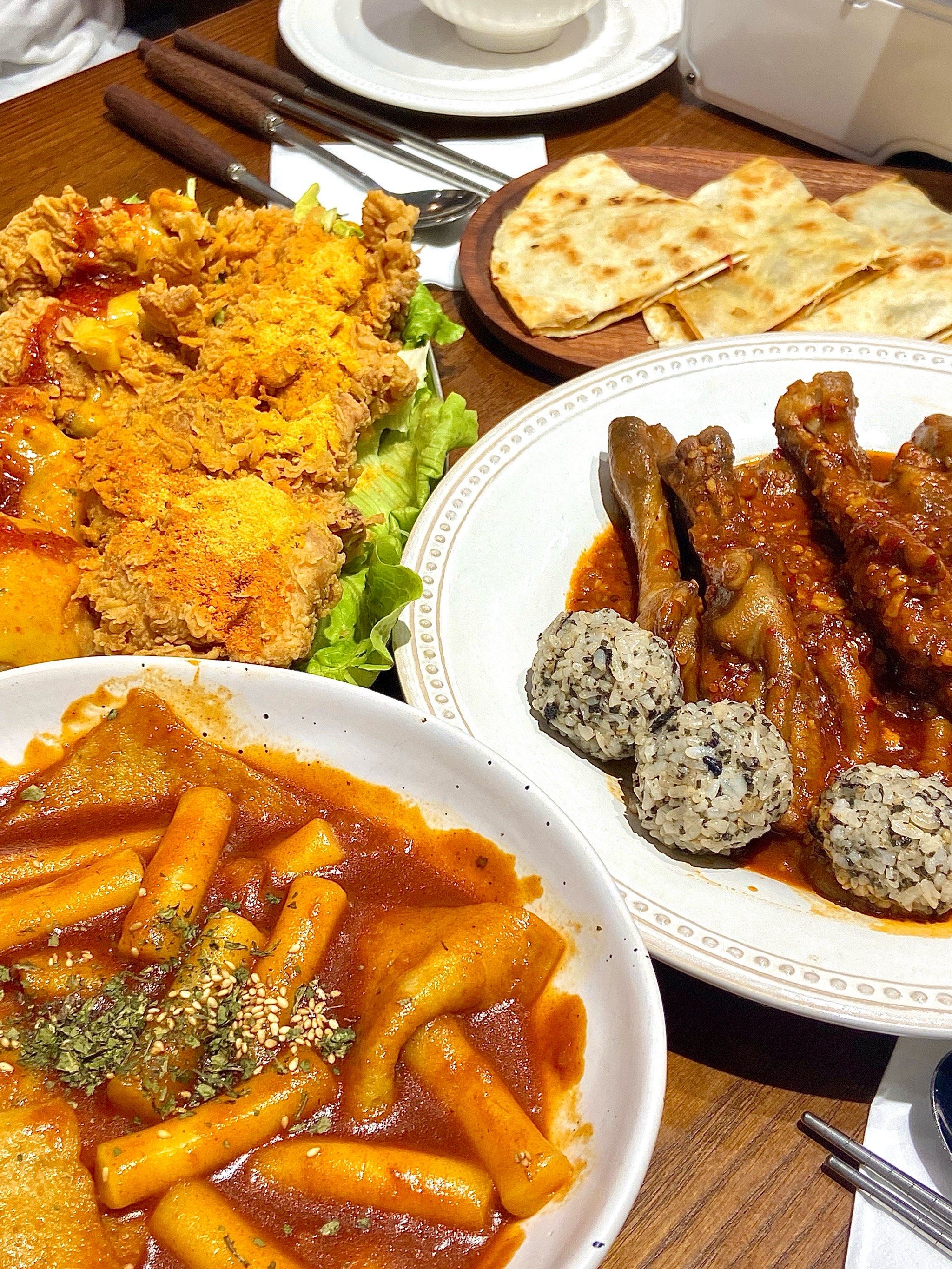 「叁旬融合料理(九龙阳光城购物中心店)」
老板娘美商真的很在线