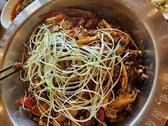 -弓虽昌焖烧鸡(大竹林店)