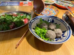 -洱火云南酸菜牛肉火锅(石景山当代商城店)