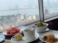 -东方豪景花园酒店·怡景旋转餐厅