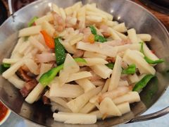 干锅嫩藕条-披云山庄