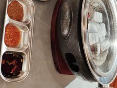 -围炉肉舍丹东海鲜烤肉·烤活鳗(步行街店)