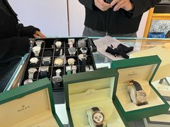 -聚云奢二手奢侈品黄金手表包包回收·中古店(三里屯总店)