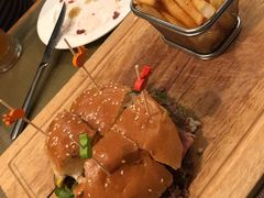 澳洲牛肉汉堡-麦士堡•湖景餐厅(文化博览中心店)