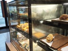 面包甜点陈列柜-星巴克(大梅沙8号仓店)