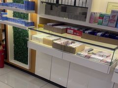 -光明眼镜·蔡司授权(徐泾店)