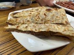 -溢心园香河肉饼总店
