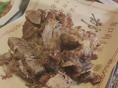 -东口码头·烧鸽子·鱼头泡饼·地方菜(金鹰悦城店)