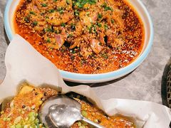 -有红鸡毛店·川菜(建设路店)