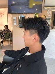 -一東造型烫发染发