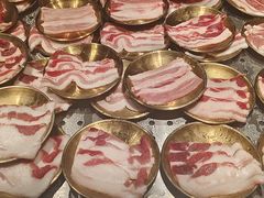 -芝小官毛肚火锅海鲜自助(苏州吴江区万宝店)