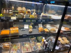 面包甜点陈列柜-星巴克(成都机场T2店)