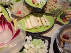 -一叶一世界·素食餐厅(锦华万达店)
