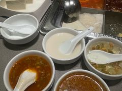 -海底捞火锅(宝龙广场夜宵主题店)