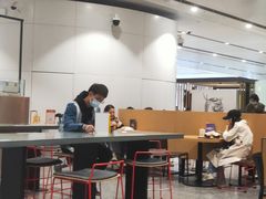 大堂-麦当劳(北京大兴机场二层国内到达(安检外)店)