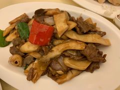 蚝油鲜菇炒牛肉-永盈茶餐厅(江南大道中店)