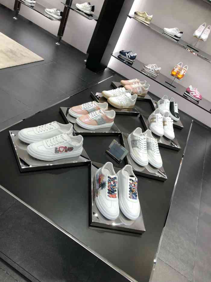 hogan(海信广场店)-"期望大长腿,小个子星人的福利鞋～看着跟.