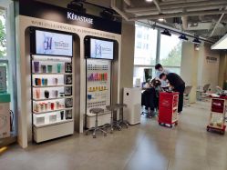 -变画·发型STUDIO