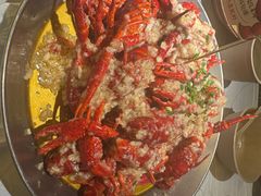 -巴厘龙虾·榜首油焖大虾(音乐学院·沿江酒馆店)