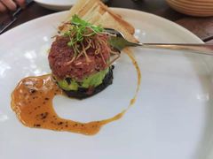牛肉塔塔配牛油果黑橄榄酱-Solo(衡山路店)