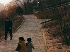 -梁家河村红色旅游区