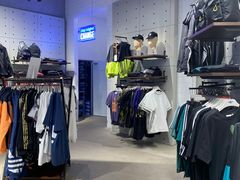 -阿迪达斯(武林银泰三叶草店)